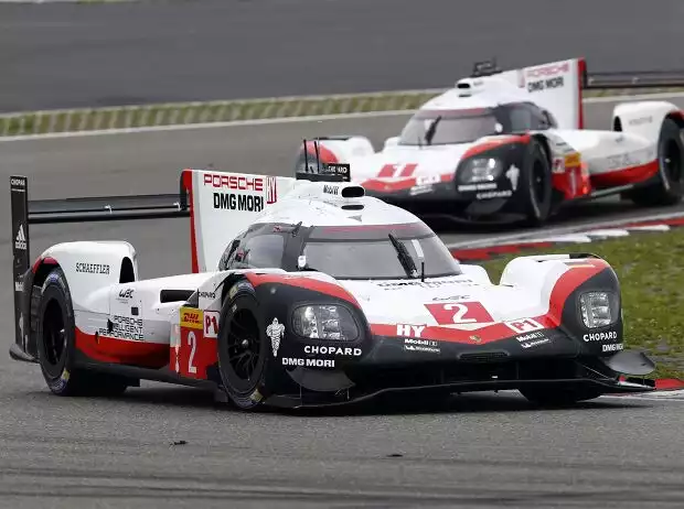 Earl Bamber, Timo Bernhard, Neel Jani, Nick Tandy Titel-Bild zur News: Earl Bamber, Timo Bernhard, Neel Jani, Nick Tandy
