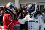 Sebastian Vettel (Ferrari) und Valtteri Bottas (Mercedes) 