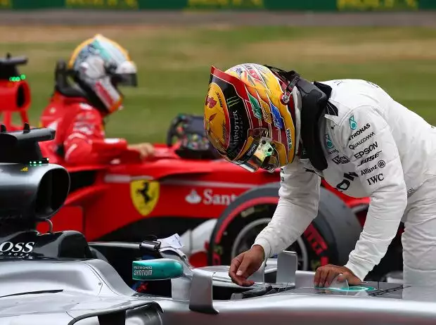 Sebastian Vettel, Lewis Hamilton Titel-Bild zur News: Sebastian Vettel, Lewis Hamilton