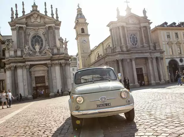 Fiat 500 Jubiläum Titel-Bild zur News: Fiat 500 Jubiläum