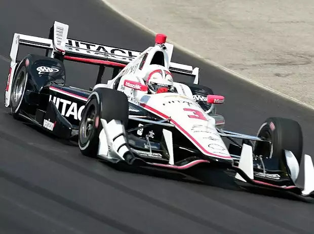 Helio Castroneves Titel-Bild zur News: Helio Castroneves