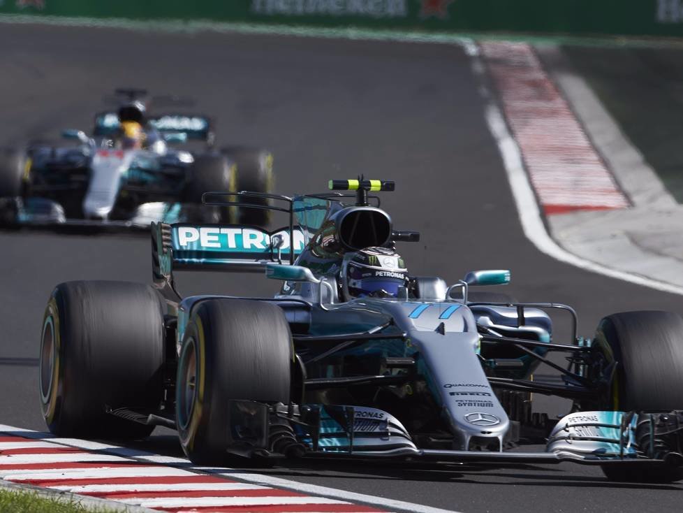 Valtteri Bottas, Lewis Hamilton