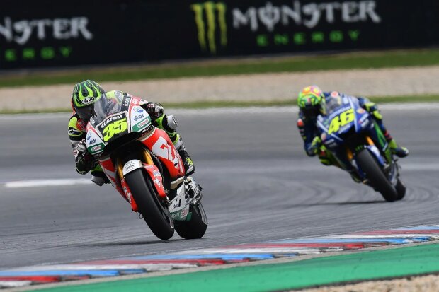 Cal Crutchlow LCR LCR-Honda MotoGPLCR LCR-Honda MotoGP ~Cal Crutchlow vor Valentino Rossi ~ Cal Crutchlow LCR LCR-Honda MotoGPLCR LCR-Honda MotoGP ~Cal Crutchlow vor Valentino Rossi ~