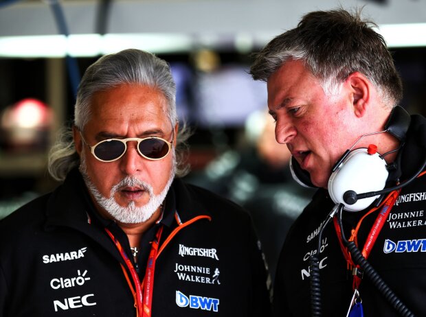 Vijay Mallya, Otmar Szafnauer Vijay Mallya, Otmar Szafnauer