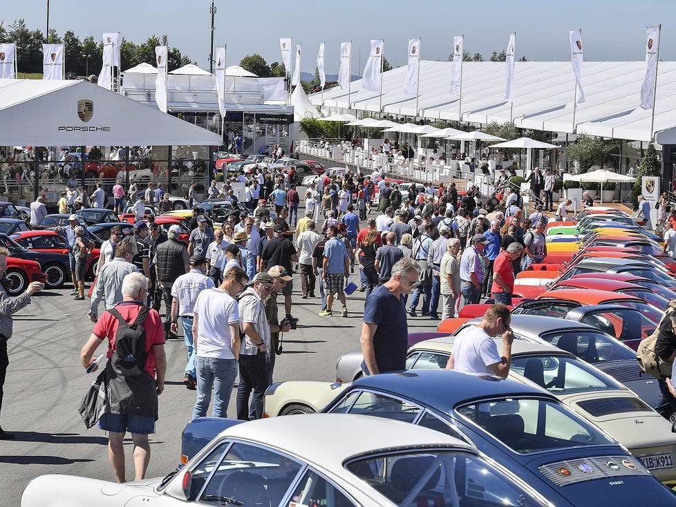 Porsche-Bereich beim AvD-Oldtimer-Grand-Prix