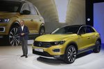 VW-Pkw-Vorstandsvorsitzender Dr. Herbert Diess stellt den Volskwagen T-Roc 2017 vor 