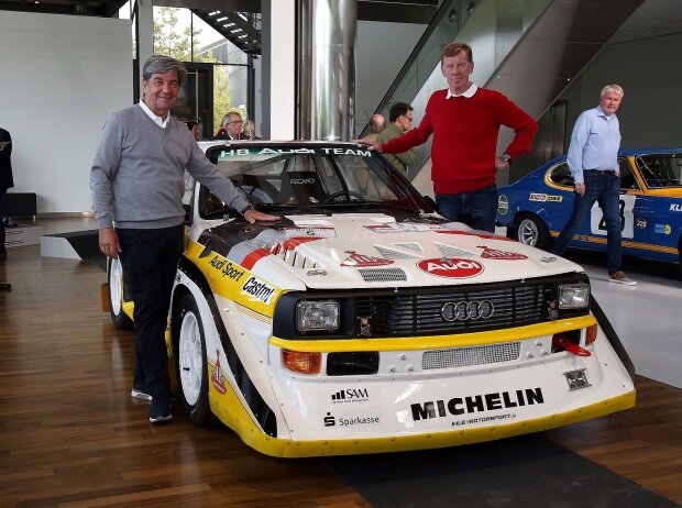 Walter Röhrl in der Autostadt: Gemeinsam mit Christian Geistdörfer (li.) am Audi Sport Quattro S1/E2 