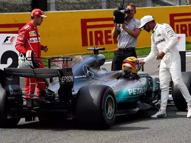 Sebastian Vettel, Lewis Hamilton Titel-Bild zur News: Sebastian Vettel, Lewis Hamilton