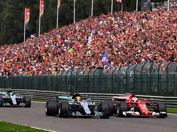 Lewis Hamilton, Sebastian Vettel Titel-Bild zur News: Lewis Hamilton, Sebastian Vettel