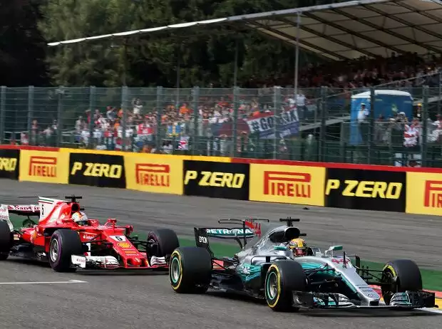 Lewis Hamilton, Sebastian Vettel Titel-Bild zur News: Lewis Hamilton, Sebastian Vettel