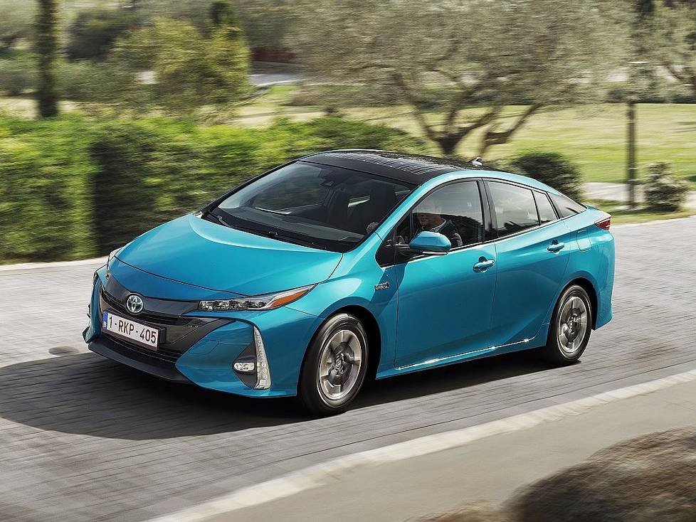 Toyota Prius Plug-in Hybrid mit Solardach