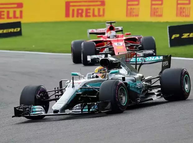 Lewis Hamilton, Sebastian Vettel Titel-Bild zur News: Lewis Hamilton, Sebastian Vettel