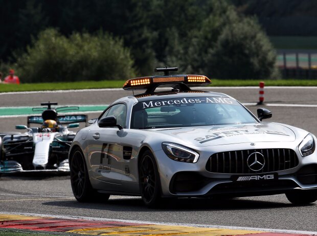 Titel-Bild zur News: Lewis Hamilton, Safety-Car