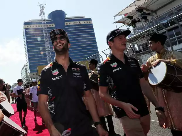 Titel-Bild zur News: Daniel Ricciardo, Max Verstappen