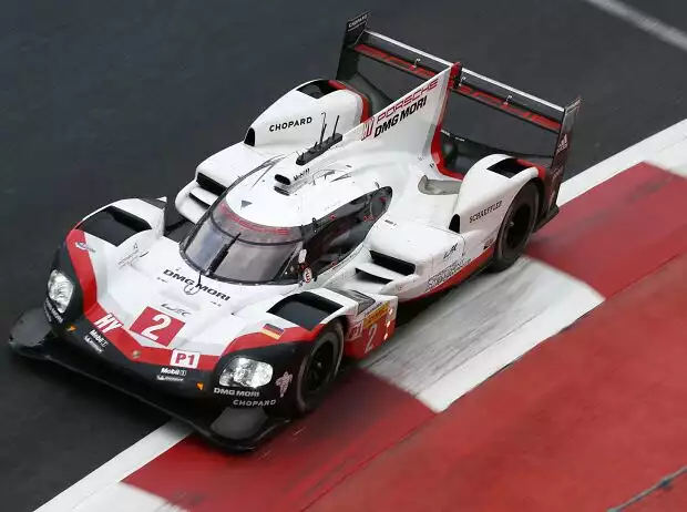 Brendon Hartley, Earl Bamber, Timo Bernhard Titel-Bild zur News: Brendon Hartley, Earl Bamber, Timo Bernhard