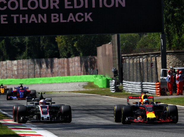 Titel-Bild zur News: Daniel Ricciardo, Kevin Magnussen