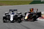 Felipe Massa (Williams) und Max Verstappen (Red Bull) 