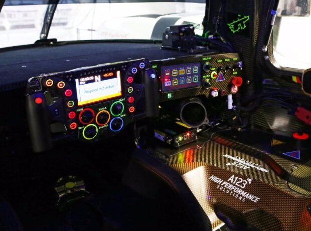 Porsche 919 Hybrid Cockpit Porsche 919 Hybrid Cockpit