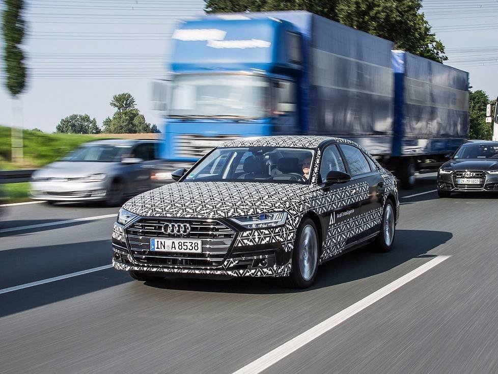 Audi A8 mit Staupilot