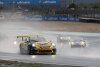 Bild zum Inhalt: Nick Yelloly gewinnt Regenrennen auf dem Nürburgring