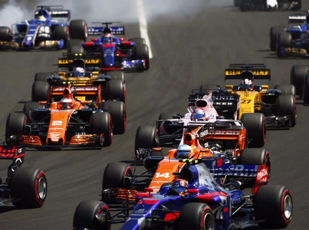 Titel-Bild zur News: Marcus Ericsson, Carlos Sainz, Fernando Alonso, Sergio Perez, Stoffel Vandoorne, Nico Hülkenberg, Jolyon Palmer