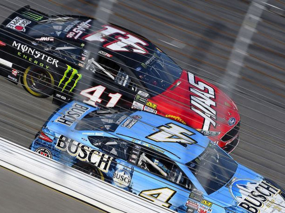 Kevin Harvick, Kurt Busch