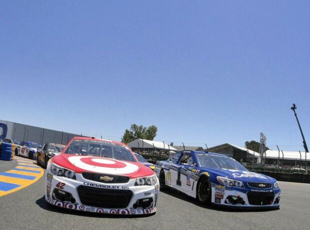 Jamie McMurray, Kyle Larson