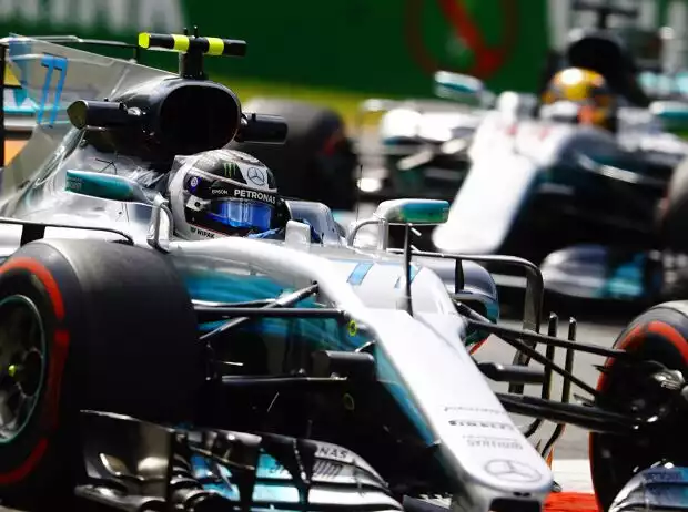 Titel-Bild zur News: Valtteri Bottas, Lewis Hamilton