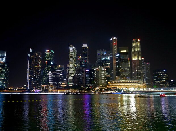 Titel-Bild zur News: Skyline von Singapur