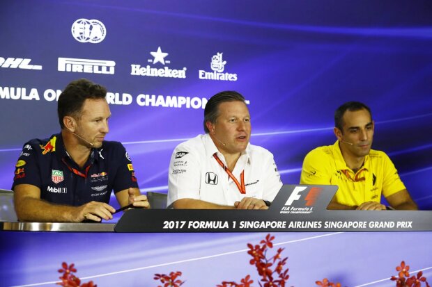 Christian Horner Zak Brown Cyril Abiteboul Red Bull Red Bull Racing F1McLaren McLaren Honda F1 ~Christian Horner, Zak Brown und Cyril Abiteboul ~ Christian Horner Zak Brown Cyril Abiteboul Red Bull Red Bull Racing F1McLaren McLaren Honda F1 ~Christian Horner, Zak Brown und Cyril Abiteboul ~