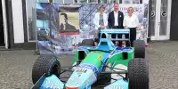 Henriette Reker, Andreas Dünkel, Sabine Kehm hinter Schumi-Benetton Ford