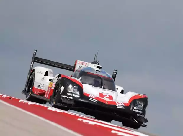 Timo Bernhard, Earl Bamber, Brendon Hartley Titel-Bild zur News: Timo Bernhard, Earl Bamber, Brendon Hartley