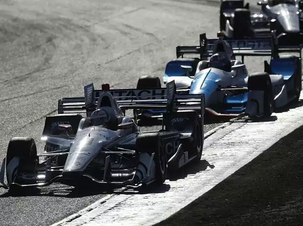 Helio Castroneves, Scott Dixon Titel-Bild zur News: Helio Castroneves, Scott Dixon