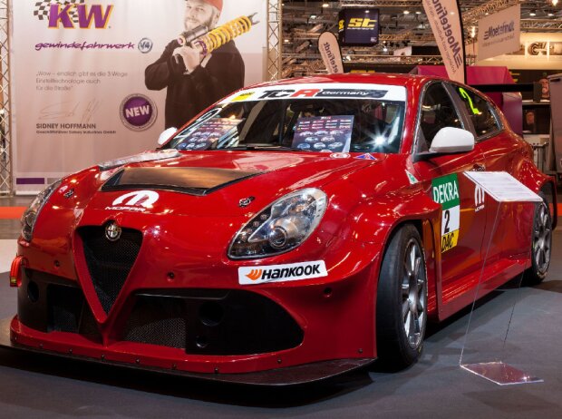 Titel-Bild zur News: Alfa Romeo Giulietta TCR