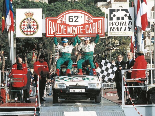 Pavel Sibera und Petr groß holten sich mit dem Skoda Favorit 136 L zwischen 1991 und 1994 viermal in Folge den Klassensieg bei der Rallye Monte Carlo 