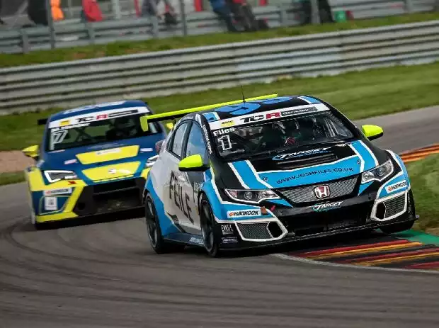 Josh Files, Mike Halder Titel-Bild zur News: Josh Files, Mike Halder