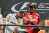 Bild zum Inhalt: Lewis Hamilton: Vettels Schwächen zu sehen ist "großartig"