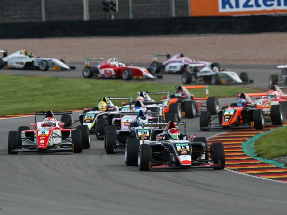 Formel 4, Start