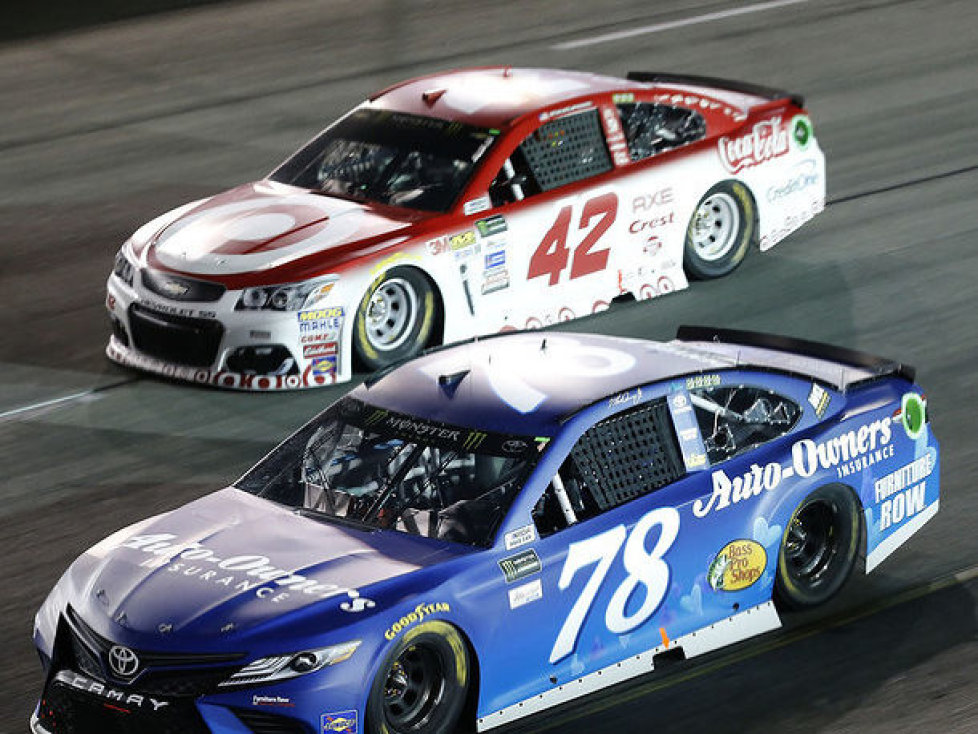Kyle Larson, Martin Truex Jun.