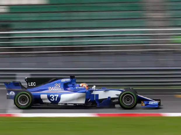 Charles Leclerc Titel-Bild zur News: Charles Leclerc