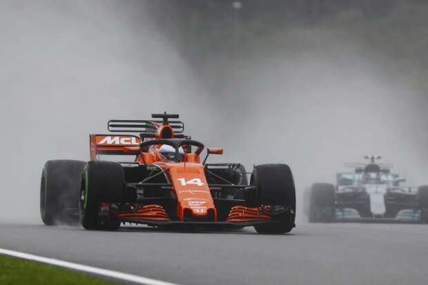 Fernando Alonso Valtteri Bottas McLaren McLaren Honda F1 ~Fernando Alonso (McLaren) und Valtteri Bottas (Mercedes) ~ 
