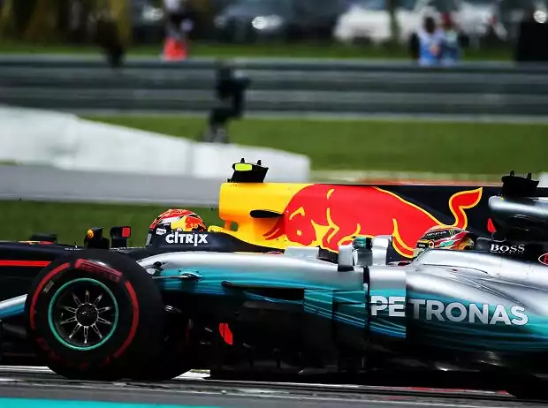 Titel-Bild zur News: Max Verstappen, Lewis Hamilton