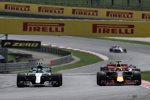 Valtteri Bottas (Mercedes) und Daniel Ricciardo (Red Bull) 