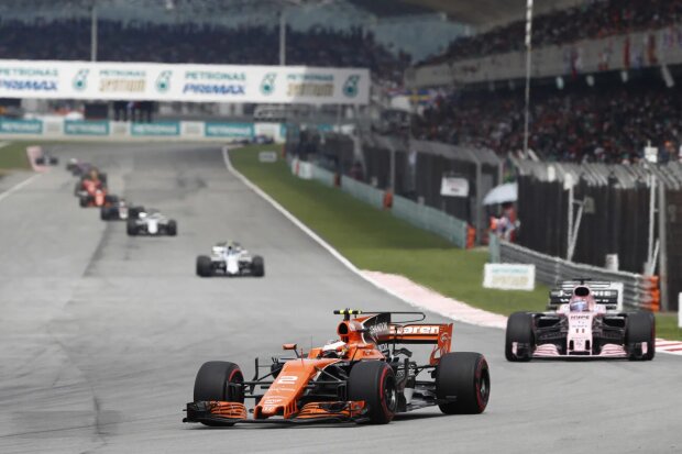 Stoffel Vandoorne Sergio Perez Force India Sahara Force India F1 Team F1McLaren McLaren Honda F1 ~Stoffel Vandoorne (McLaren) und Sergio Perez (Force India) ~ 