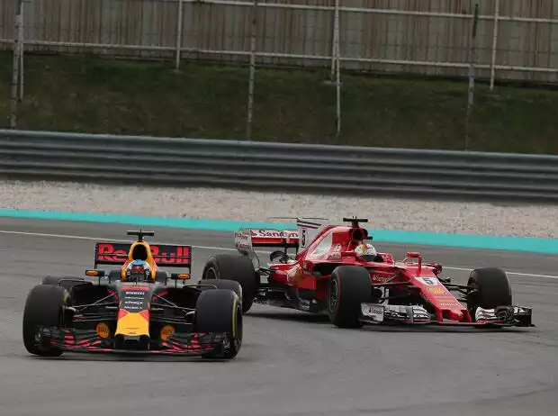 Daniel Ricciardo, Sebastian Vettel Titel-Bild zur News: Daniel Ricciardo, Sebastian Vettel