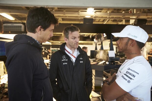 Toto Wolff Lewis Hamilton Mercedes Mercedes AMG Petronas Motorsport F1 ~Toto Wolff und Lewis Hamilton (Mercedes) ~ 