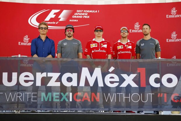 Nico Rosberg Fernando Alonso Kimi Räikkönen Sebastian Vettel Jenson Button Ferrari Scuderia Ferrari F1Mercedes Mercedes AMG Petronas Motorsport F1McLaren McLaren Honda F1 ~Nico Rosberg, Fernando Alonso (McLaren), Kimi Räikkönen (Ferrari), Sebastian Vettel (Ferrari) und Jenson Button ~ 