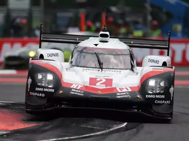 Timo Bernhard, Earl Bamber, Brendon Hartley Titel-Bild zur News: Timo Bernhard, Earl Bamber, Brendon Hartley