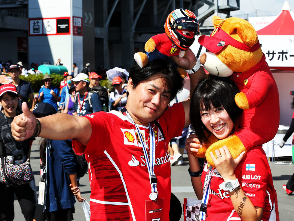 Fans in Suzuka