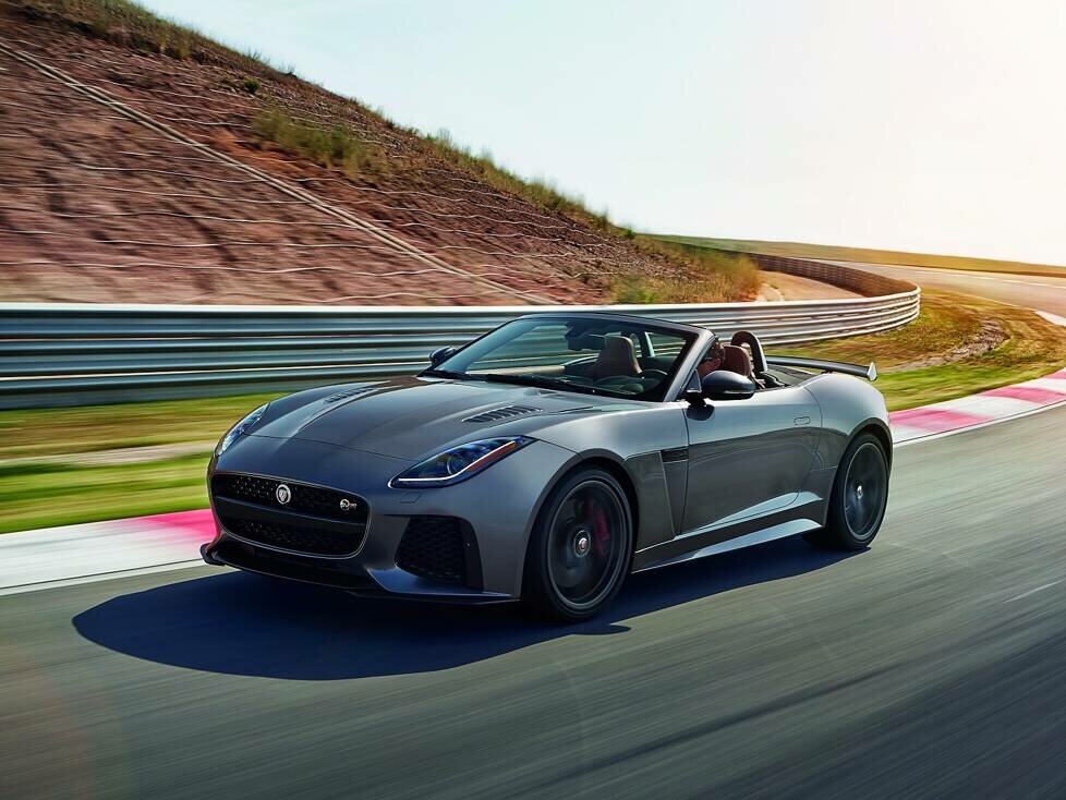 Jaguar F-Type SVR